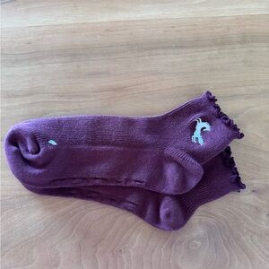 BAGGU | Ruffle Edge Socks with Horse Design